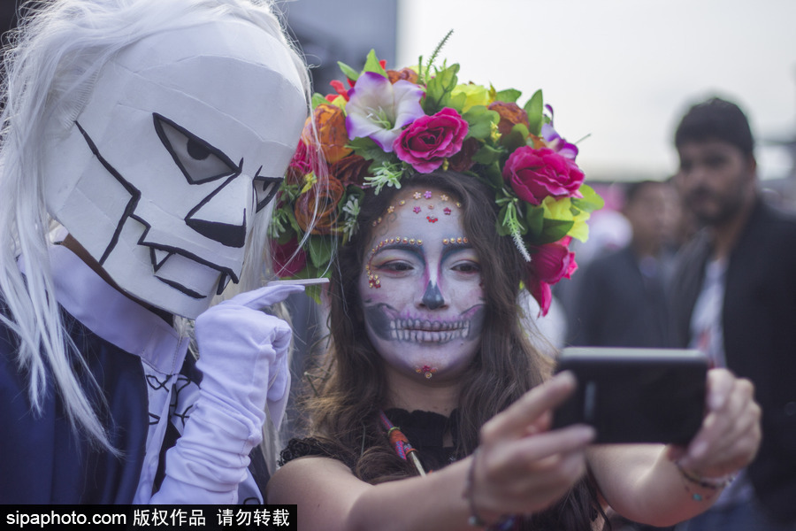 哥倫比亞波哥大：各類coser大顯身手！2018沙發(fā)休閑奇幻博覽會(huì)盛大開幕