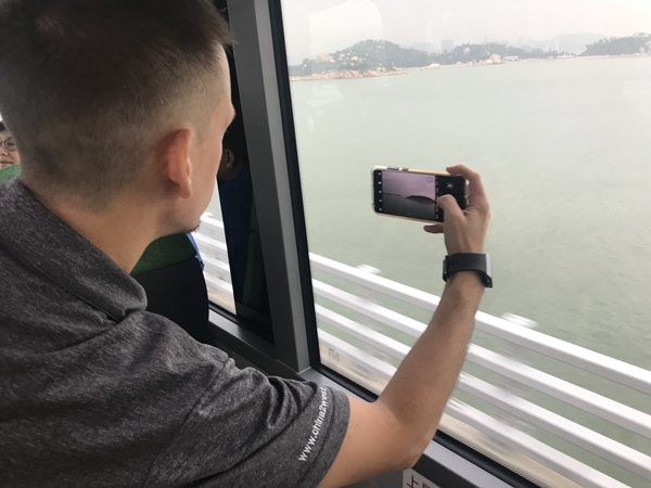 速看！港珠澳大橋通車?yán)玻? title=