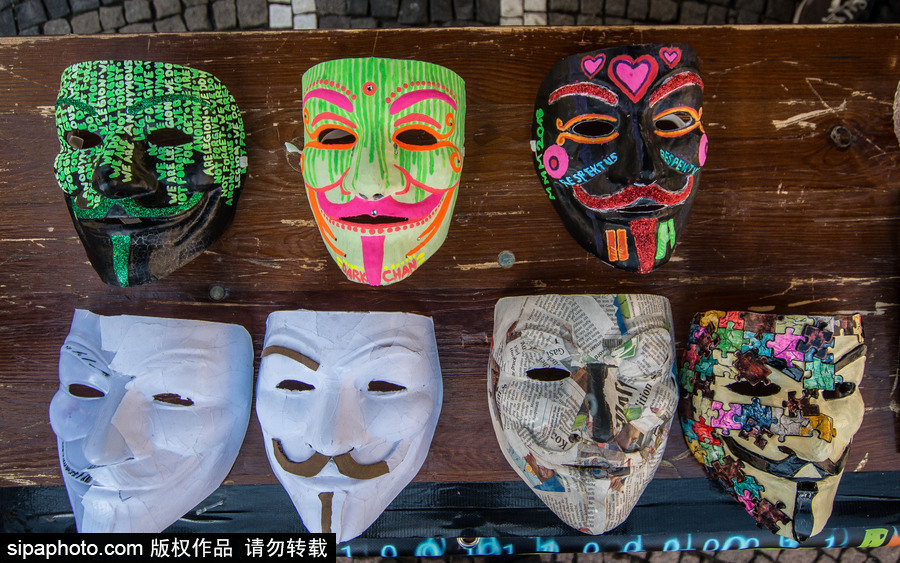 英國：蓋伊·福克斯之魂再度燃燒！百萬面具游行在倫敦舉行