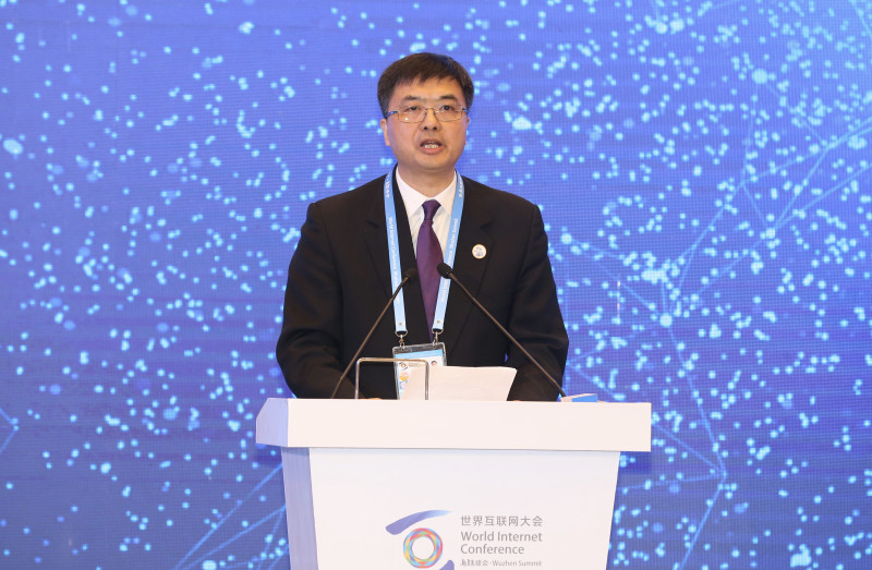 河北省常委、副省長，雄安新區(qū)黨工委書記、管委會(huì)主任陳剛發(fā)言